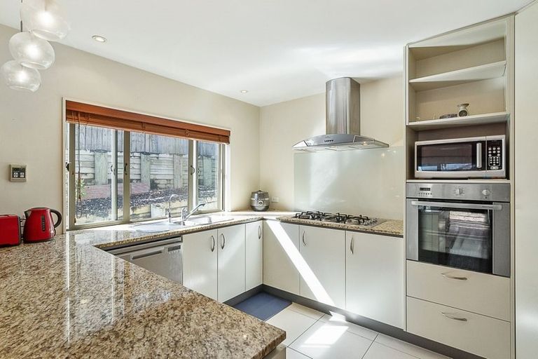 Photo of property in 16 Amaretto Avenue, Flat Bush, Auckland, 2019