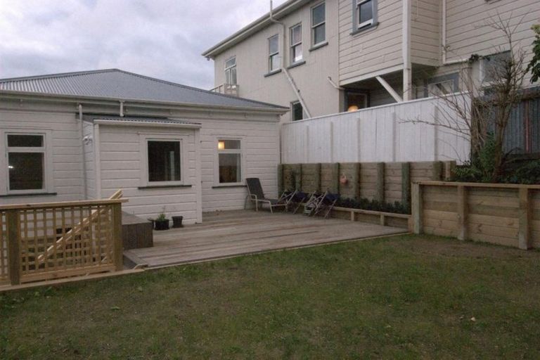 Photo of property in 35 Brougham Street, Mount Victoria, Wellington, 6011