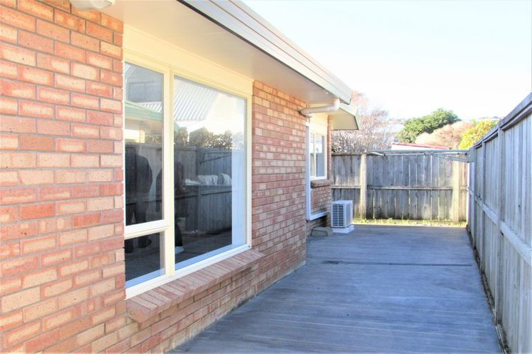 Photo of property in Miramar Villas, 5/3 Byron Street, Miramar, Wellington, 6022