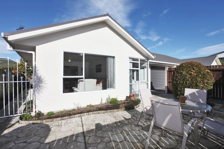 Photo of property in 247a Avonhead Road, Avonhead, Christchurch, 8042