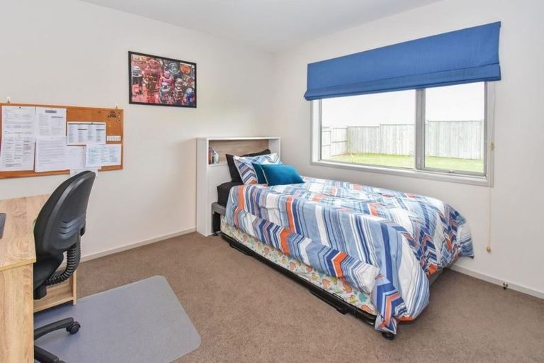 Photo of property in 91 Parkhaven Drive, Rosehill, Papakura, 2113