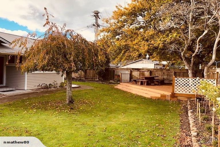 Photo of property in 77 Ward Street, Wallaceville, Upper Hutt, 5018
