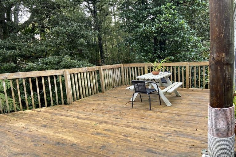 Photo of property in 33 Reynolds Place, Torbay, Auckland, 0630