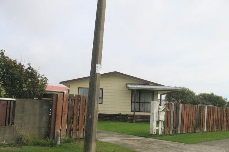 Photo of property in 439 Warspite Avenue, Ascot Park, Porirua, 5024