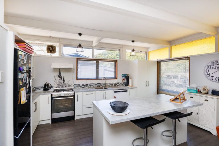 Photo of property in 36 Chippendale Crescent, Highbury, Palmerston North, 4412