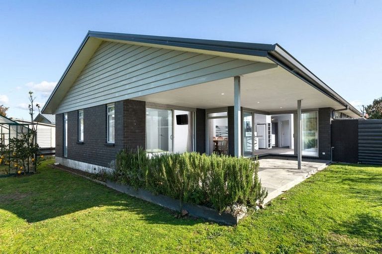 Photo of property in 20b Carisbrooke Street, Katikati, 3129