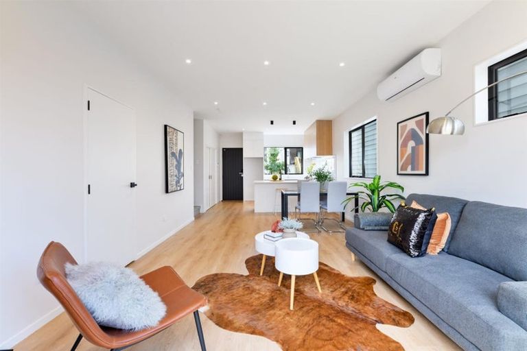 Photo of property in 45 Survila Street, Papakura, 2110