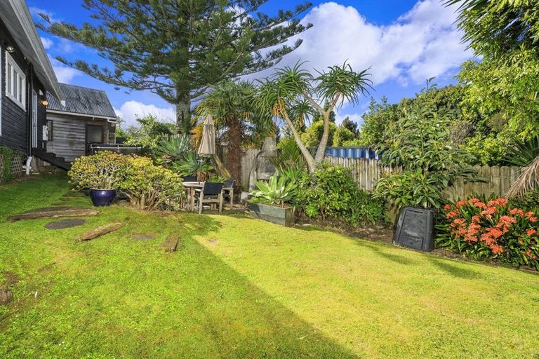 Photo of property in 2/31 Lake Road, Devonport, Auckland, 0624