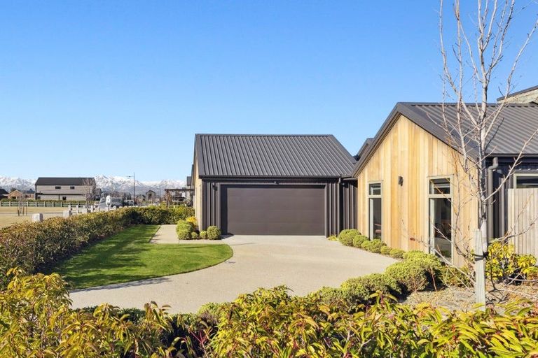 Photo of property in 30 Mount Linton Avenue, Wanaka, 9305