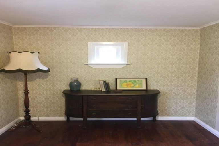 Photo of property in 4 Hayward Street, Featherston, 5710