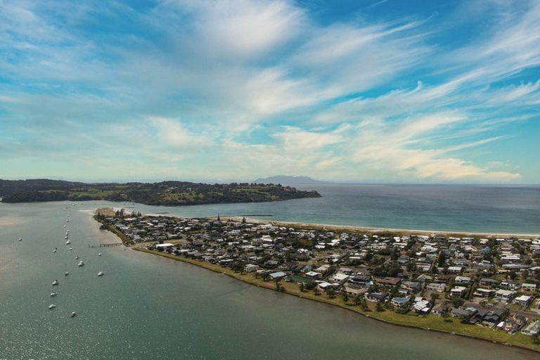 Photo of property in 185 Omaha Drive, Omaha, 0986