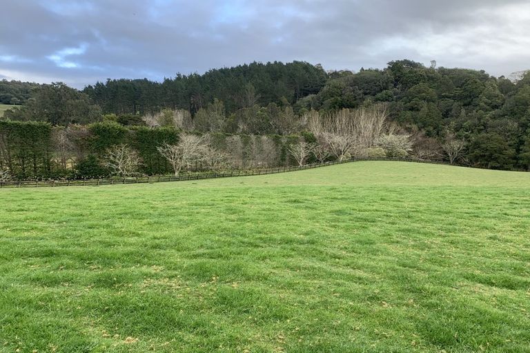 Photo of property in 80 Brownhill Road, Whitford, 2576