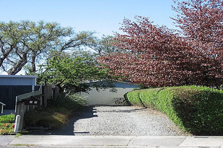 Photo of property in 25 Newbourne Crescent, Redwoodtown, Blenheim, 7201