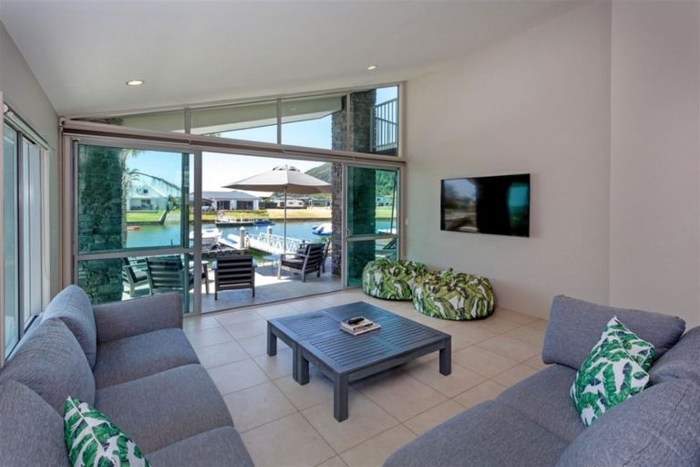 Photo of property in 160a Waterways Parade, Pauanui, Hikuai, 3579