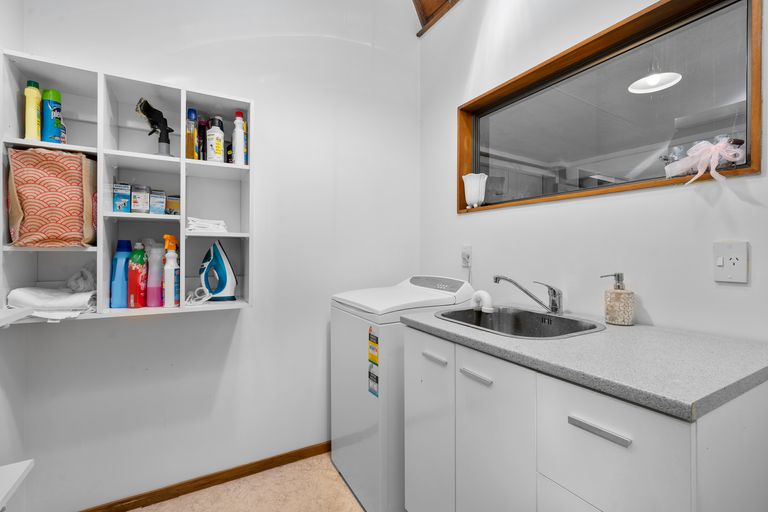 Photo of property in 56 Riverview Road, Kerikeri, 0230