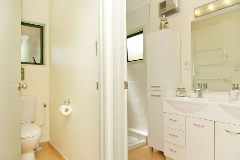 Photo of property in 162 Te Heuheu Street, Taupo, 3330