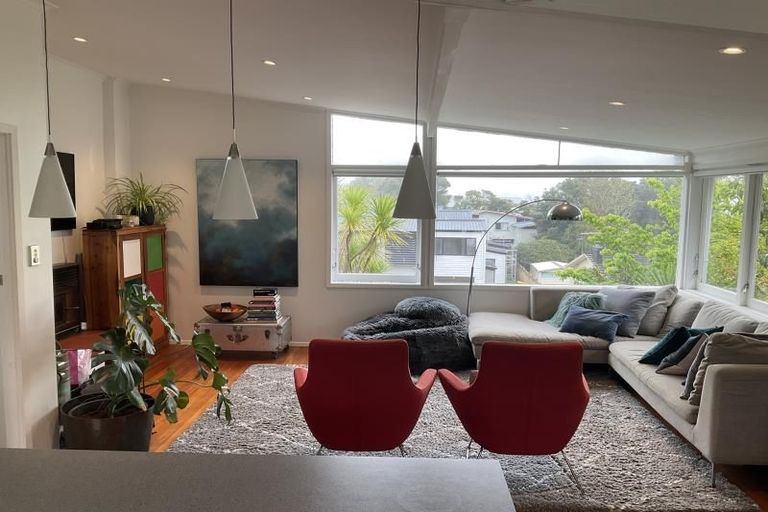 Photo of property in 23 Blakeborough Drive, Forrest Hill, Auckland, 0620