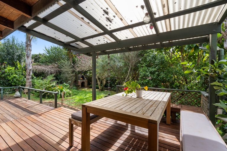 Photo of property in 56 Riverview Road, Kerikeri, 0230