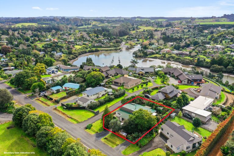 Photo of property in 56 Riverview Road, Kerikeri, 0230