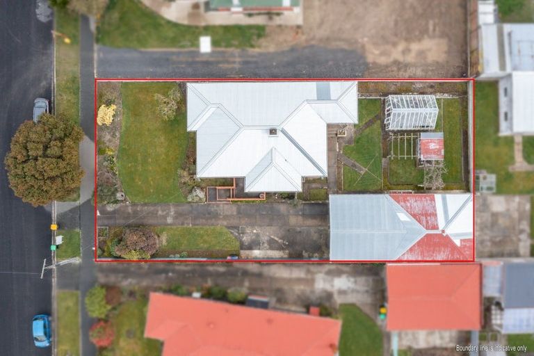 Photo of property in 27 Thames Street, Mosgiel, 9024