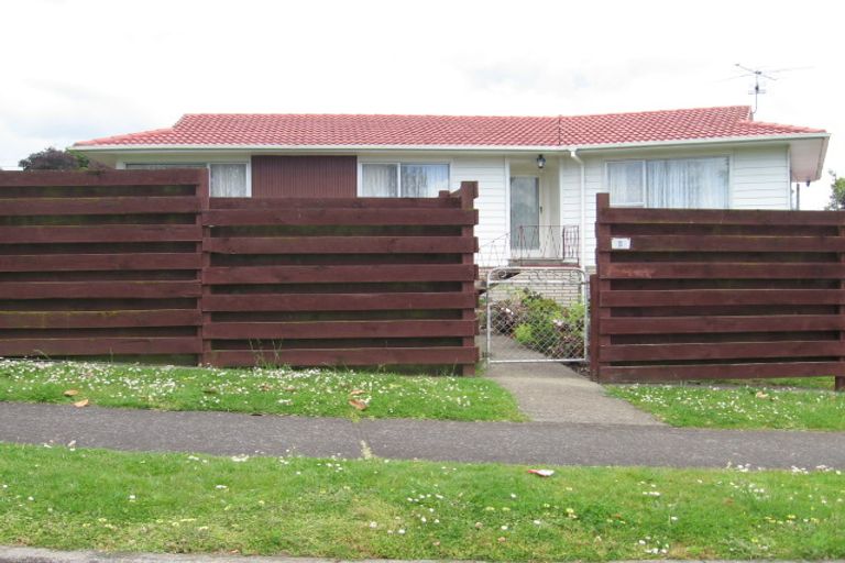 Photo of property in 2 Ferndown Avenue, Papatoetoe, Auckland, 2025