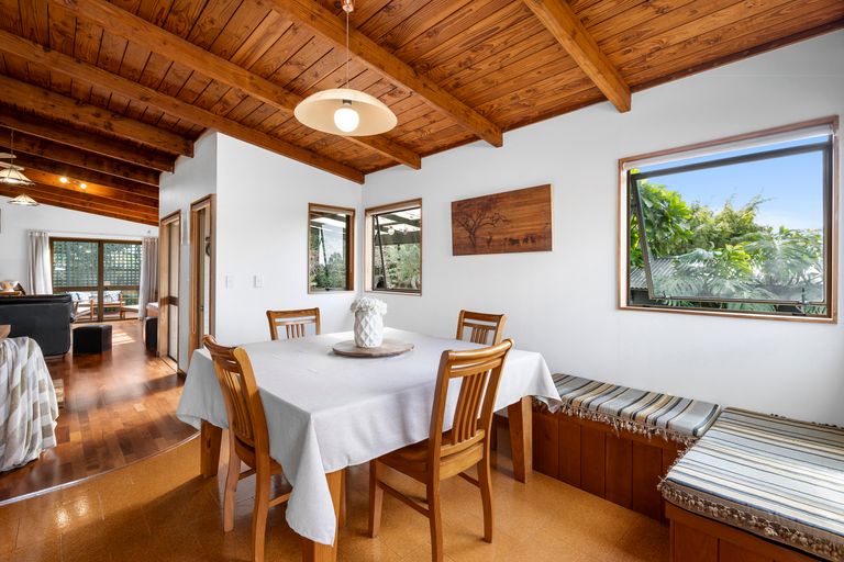 Photo of property in 56 Riverview Road, Kerikeri, 0230