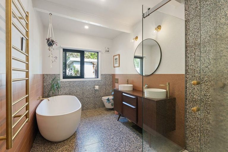 Photo of property in 44 Matai Road, Raumati South, Paraparaumu, 5032