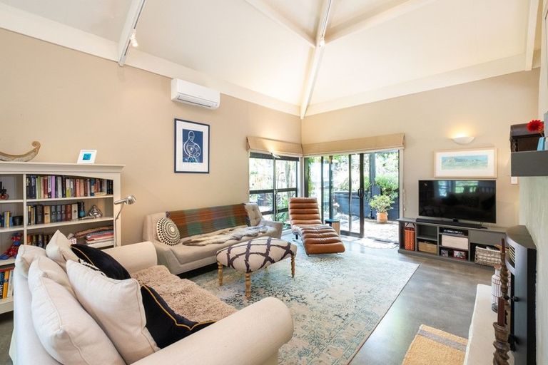 Photo of property in 13 Muritai Crescent, Havelock North, 4130