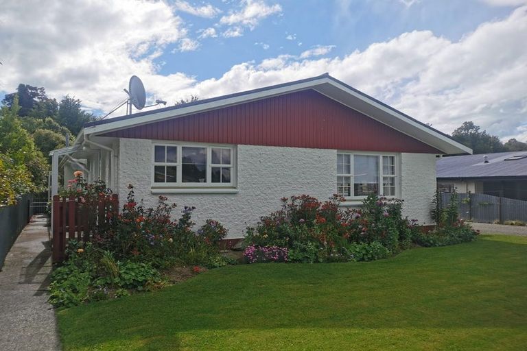 Photo of property in 54a Hillary Street, Winton, 9720