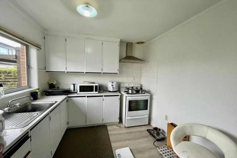 Photo of property in 22 Vanbrugh Place, Bucklands Beach, Auckland, 2014