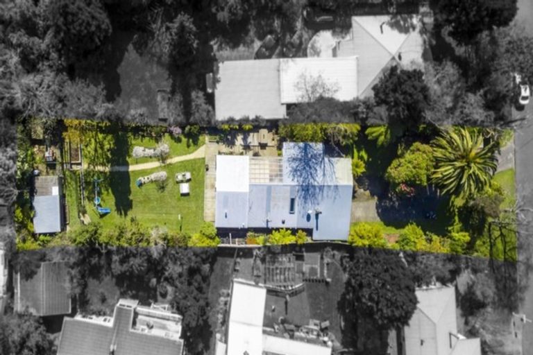 Photo of property in 38 Jocelyn Crescent, Pinehaven, Upper Hutt, 5019