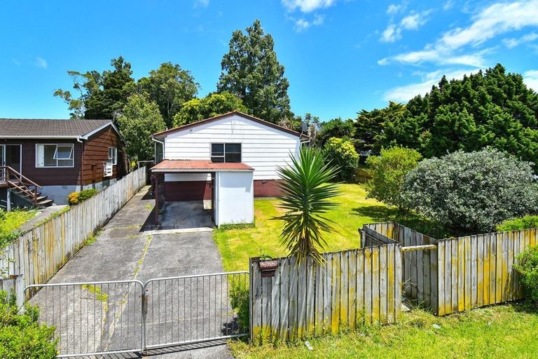 Photo of property in 2/60 Moncrieff Avenue, Clendon Park, Auckland, 2103