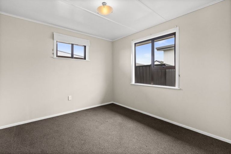 Photo of property in 5 Warwick Crescent, Taradale, Napier, 4112