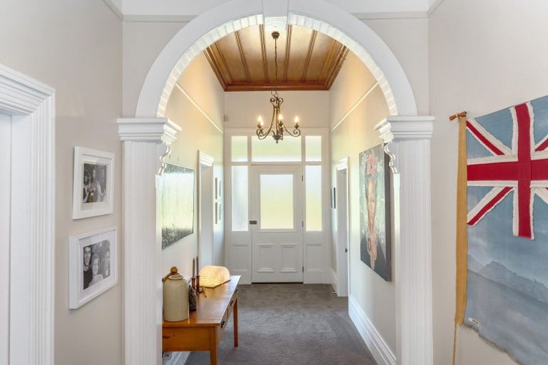 Photo of property in 16 Orchard Road, Greytown, 5712