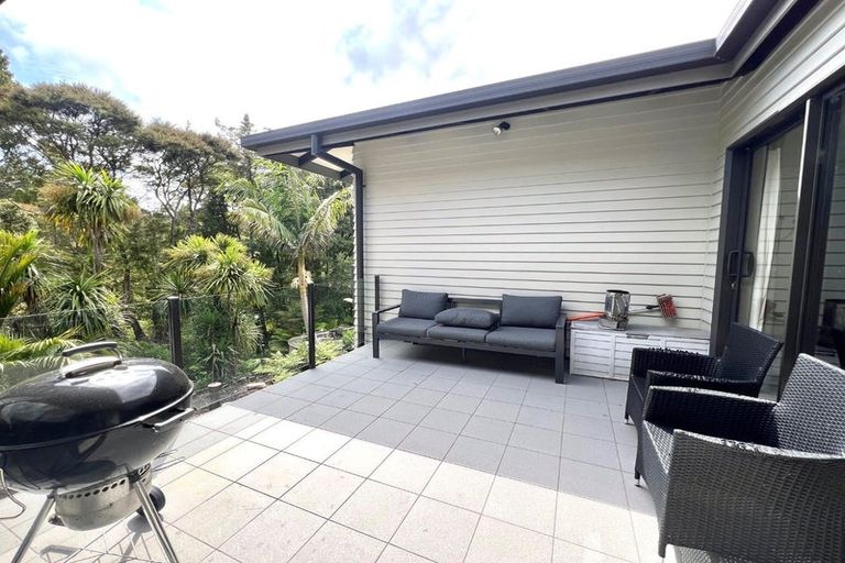 Photo of property in 77 Paremoremo Road, Lucas Heights, Auckland, 0632