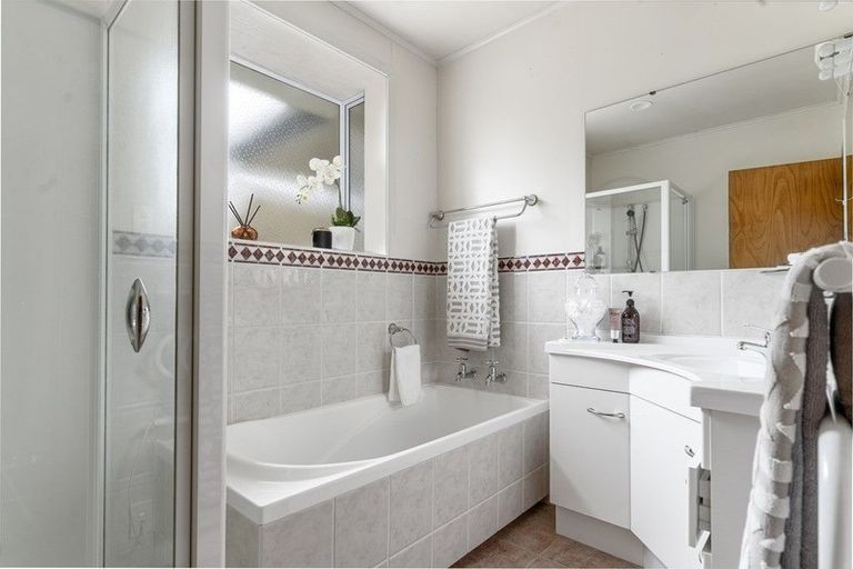 Photo of property in 16 Fergusson Street, Solway, Masterton, 5810