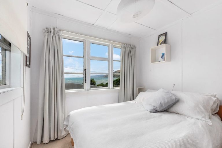 Photo of property in 27 Ocean Parade, Pukerua Bay, 5026