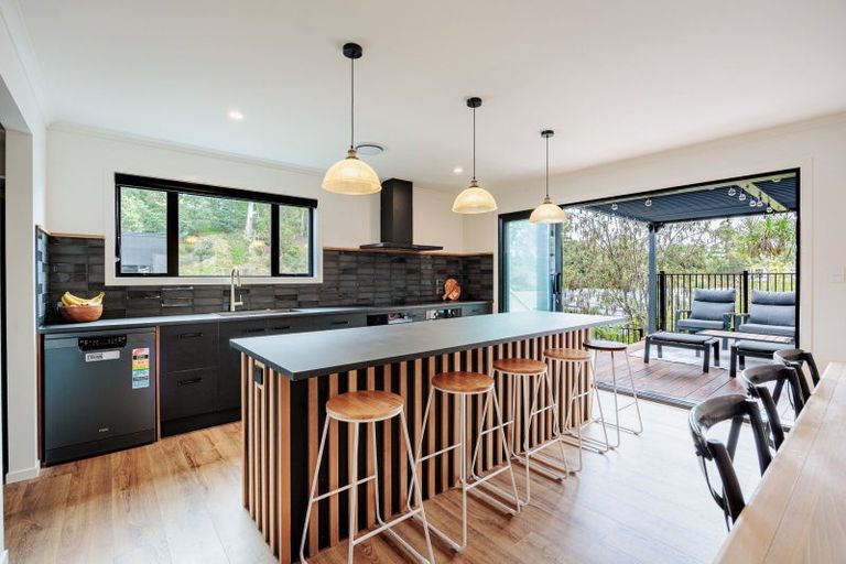 Photo of property in 4 Taruna Place, Havelock North, 4130