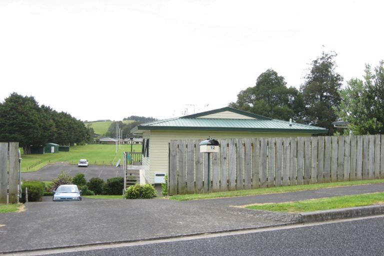 Photo of property in 12 The Glade North, Pukekohe, 2120