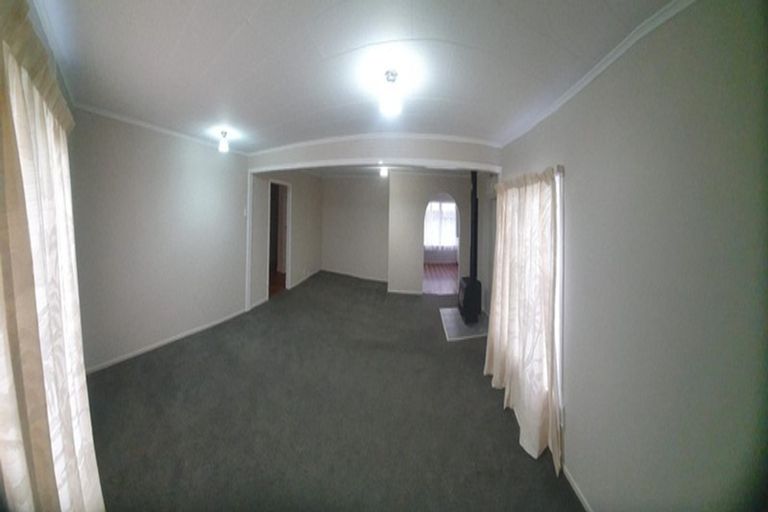 Photo of property in 13 Surrey Street, Manurewa, Auckland, 2102