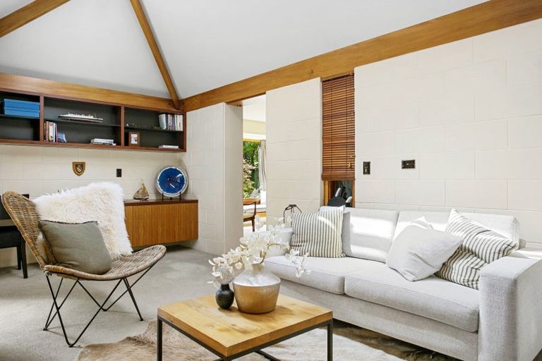 Photo of property in 1 Harvey Street, Waipahihi, Taupo, 3330