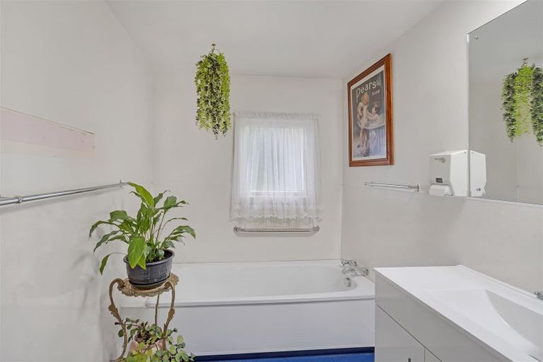 Photo of property in 3 Trices Road, Halswell, Christchurch, 8025