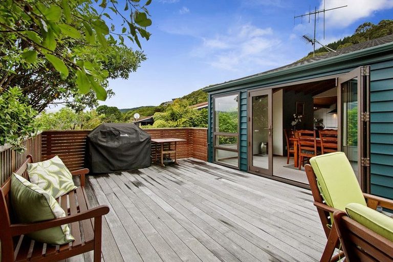 Photo of property in 47 Peterhouse Street, Tawa, Wellington, 5028