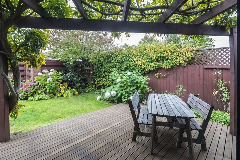 Photo of property in 1/204 Greers Road, Bryndwr, Christchurch, 8053