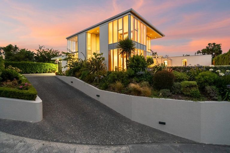 Photo of property in 6 Stormanstown Way, Seatoun, Wellington, 6022