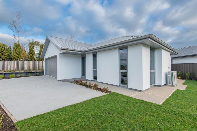 Photo of property in 5 Tapley Close, Halfway Bush, 9010