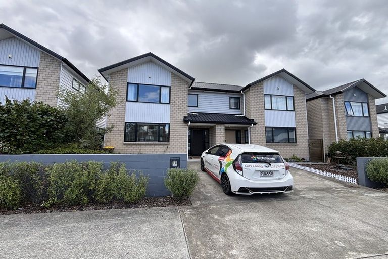 Photo of property in 10 Kearns Drive, Hobsonville, Auckland, 0616
