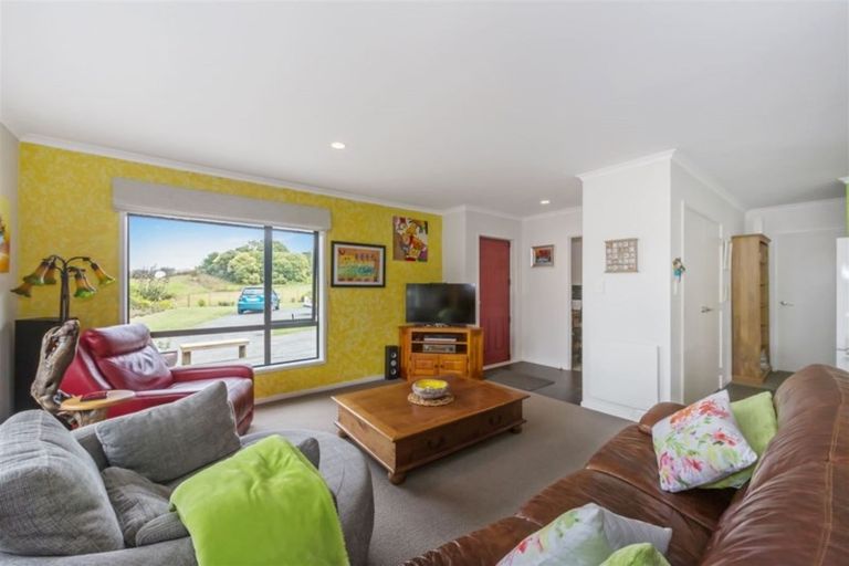 Photo of property in 21c Bonita Avenue, Stanmore Bay, Whangaparaoa, 0932