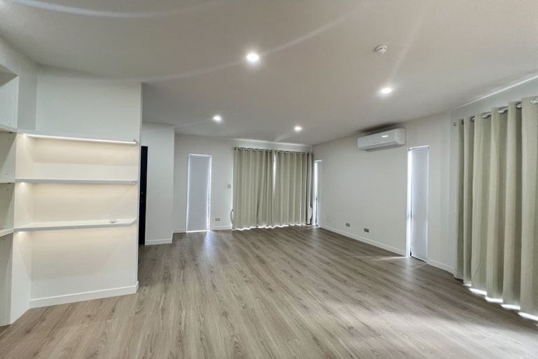 Photo of property in 43a Ashdown Place, Pahurehure, Papakura, 2113