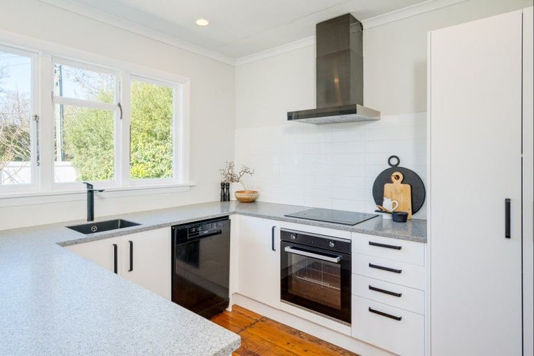 Photo of property in 65 Windermere Road, Papanui, Christchurch, 8053
